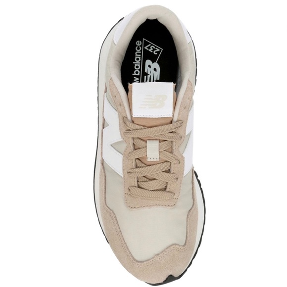 New Balance 237 Women’s 70’s Retro Athletic Running Shoes Sneaker Light Tan - Picture 4 of 6